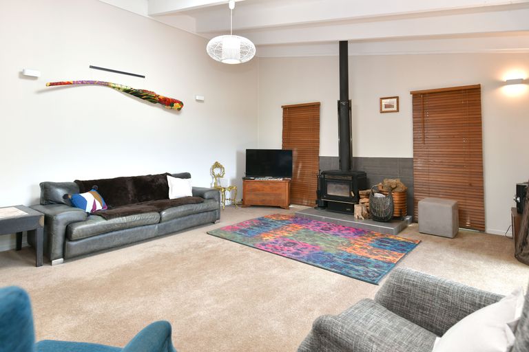 Photo of property in 47 Gledstane Road, Stanmore Bay, Whangaparaoa, 0932