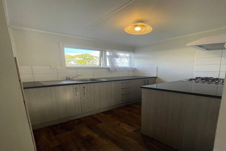 Photo of property in 43 Hallberry Road, Mangere East, Auckland, 2024