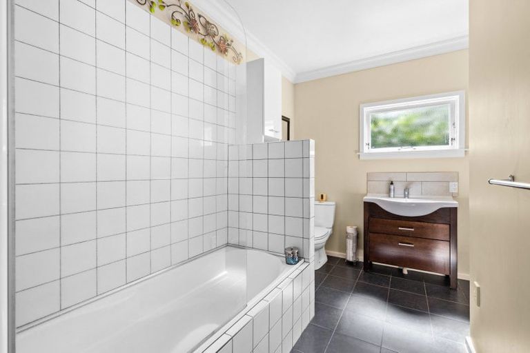 Photo of property in 811 Saint Aubyn Street West, Saint Leonards, Hastings, 4120