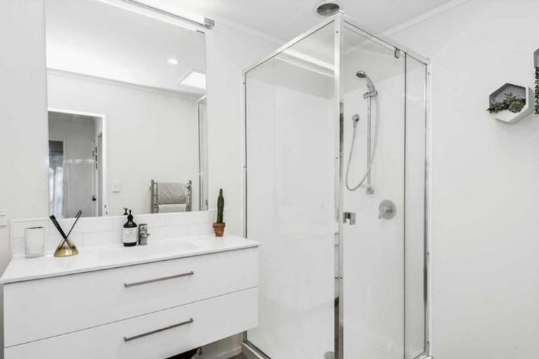 Photo of property in 3a Compton Place, Mount Maunganui, 3116