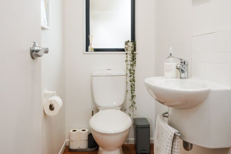 Photo of property in 4 Wake Place, Aokautere, Palmerston North, 4471