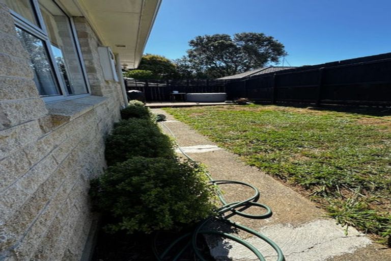 Photo of property in 2/18 James Road, Manurewa, Auckland, 2102