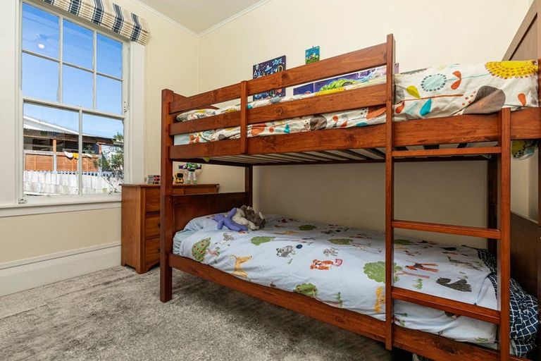 Photo of property in 47 Newington Road, Henderson, Auckland, 0612