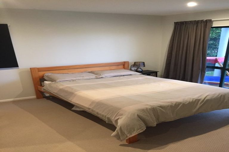 Photo of property in 91a Colwill Road, Massey, Auckland, 0614