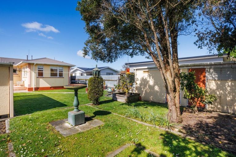 Photo of property in 24 Lancaster Street, Highbury, Palmerston North, 4412