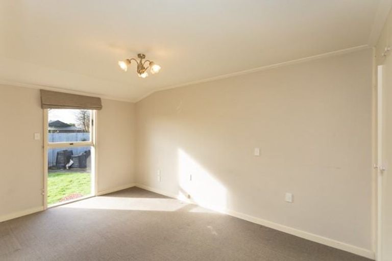 Photo of property in 15 Dundee Place, Spreydon, Christchurch, 8024