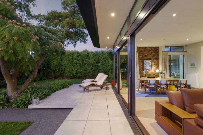 Photo of property in 93 Mays Road, St Albans, Christchurch, 8052