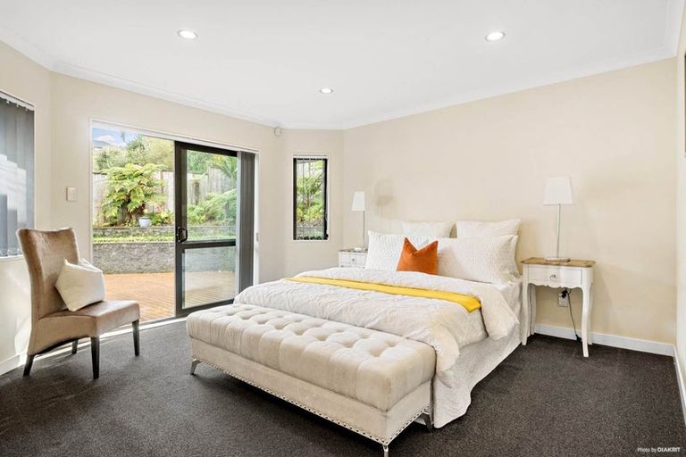 Photo of property in 17 Ohau Court, Fairview Heights, Auckland, 0632