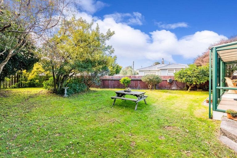 Photo of property in 37 Te Kupe Road, Paraparaumu Beach, Paraparaumu, 5032