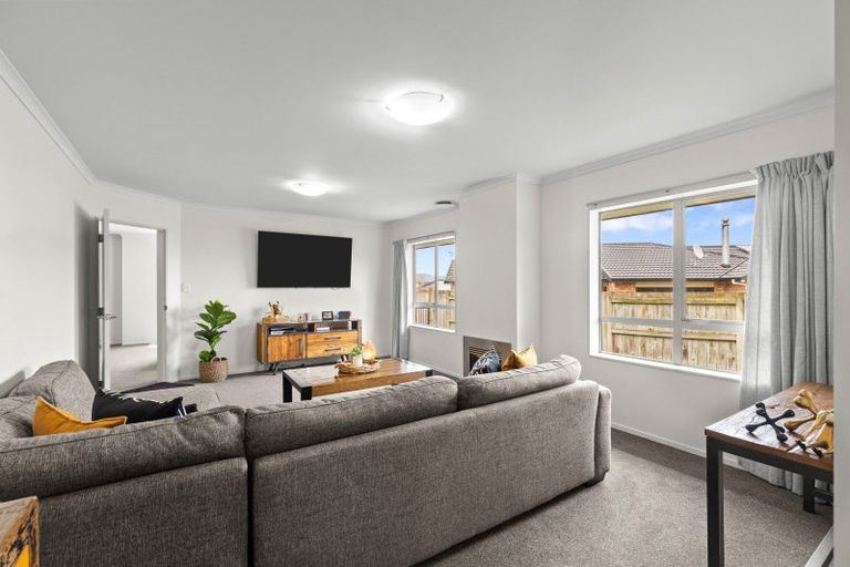 Photo of property in 33 Masefield Terrace, Kelvin Grove, Palmerston North, 4414