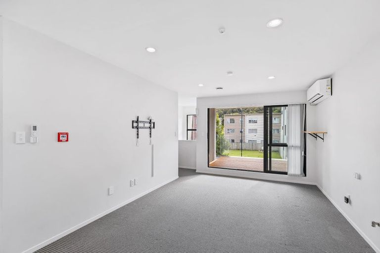 Photo of property in 25/5 Perekia Street, Albany, Auckland, 0632