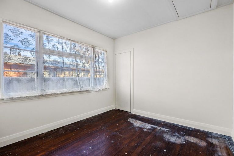 Photo of property in 193 Main North Road, Redwood, Christchurch, 8051