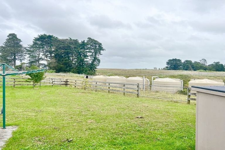 Photo of property in 76 Galloway Road, Karaka, Papakura, 2580