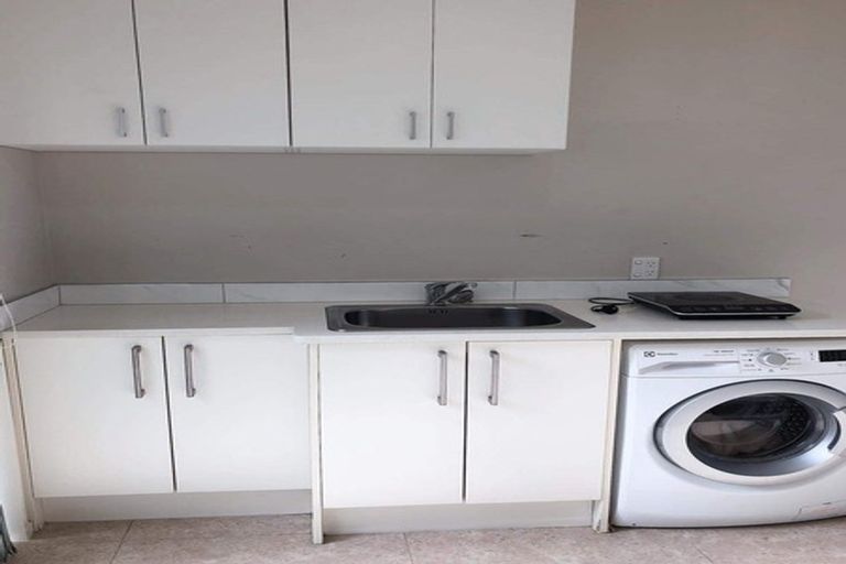 Photo of property in 24 Charlestown Drive, Flat Bush, Auckland, 2019