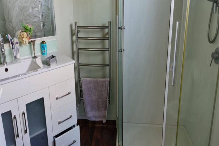 Photo of property in 2 Myers Grove, Churton Park, Wellington, 6037