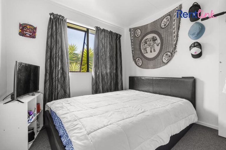 Photo of property in 43a Lyn Grove, Papamoa Beach, Papamoa, 3118