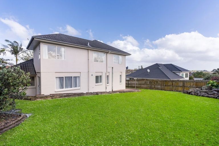 Photo of property in 19 Belgate Place, Somerville, Auckland, 2014