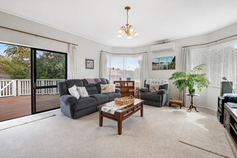 Photo of property in 3 Sandpiper Grove, Unsworth Heights, Auckland, 0632