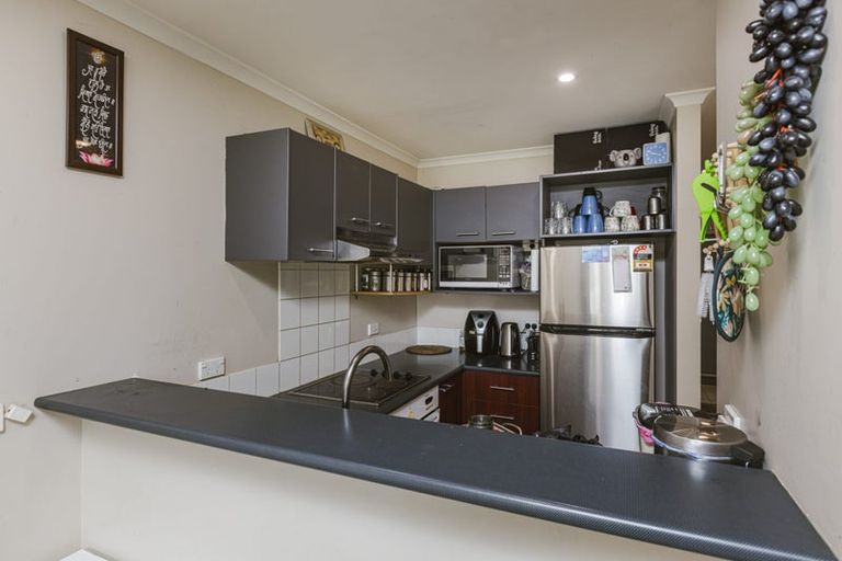 Photo of property in 20 Chapel Road, Flat Bush, Auckland, 2019