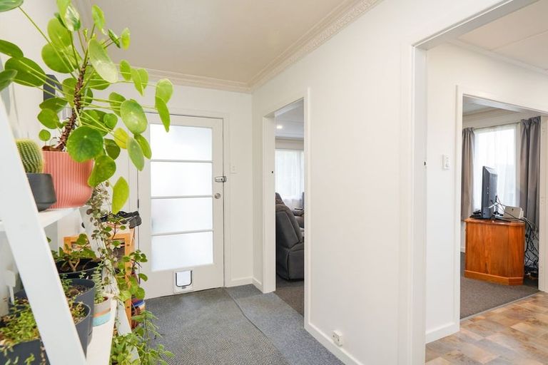 Photo of property in 273 Conyers Street, Strathern, Invercargill, 9812