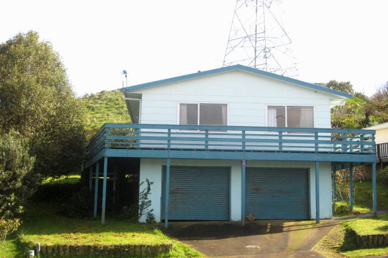 Photo of property in 11 Tahurangi Place, Spotswood, New Plymouth, 4310