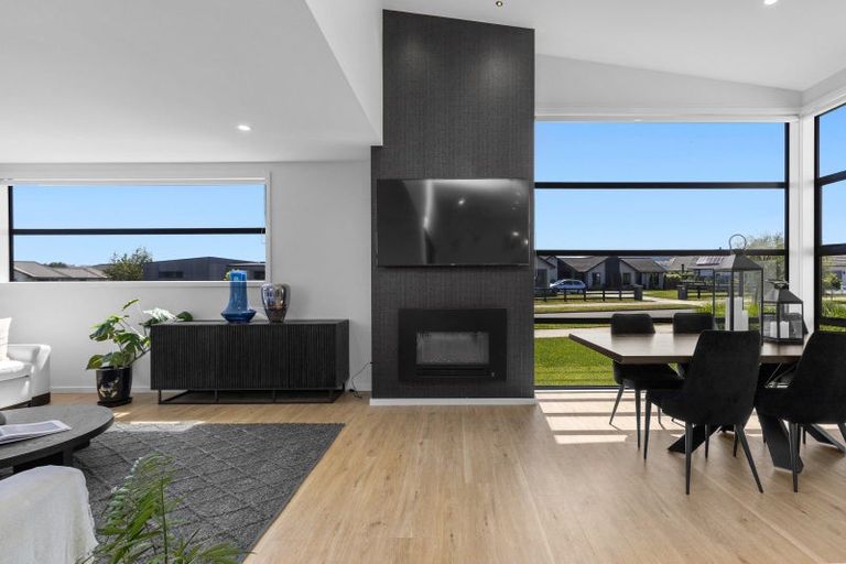 Photo of property in 17 Mike Smith Drive, Cambridge, 3434