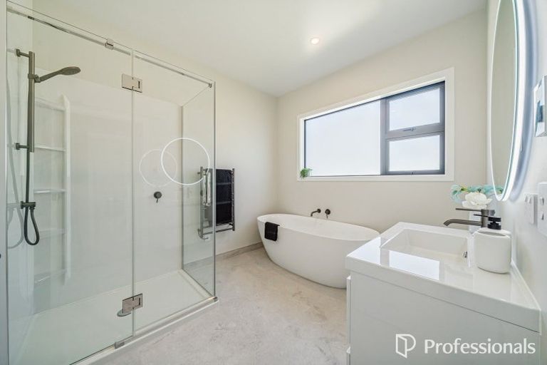 Photo of property in Manor Park, 12 Manor Park Road, Manor Park, Lower Hutt, 5019