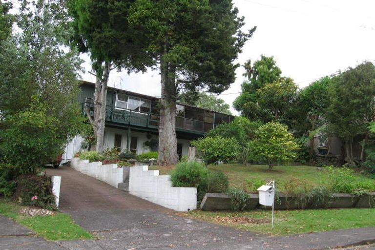 Photo of property in 13 Miha Road, Titirangi, Auckland, 0604
