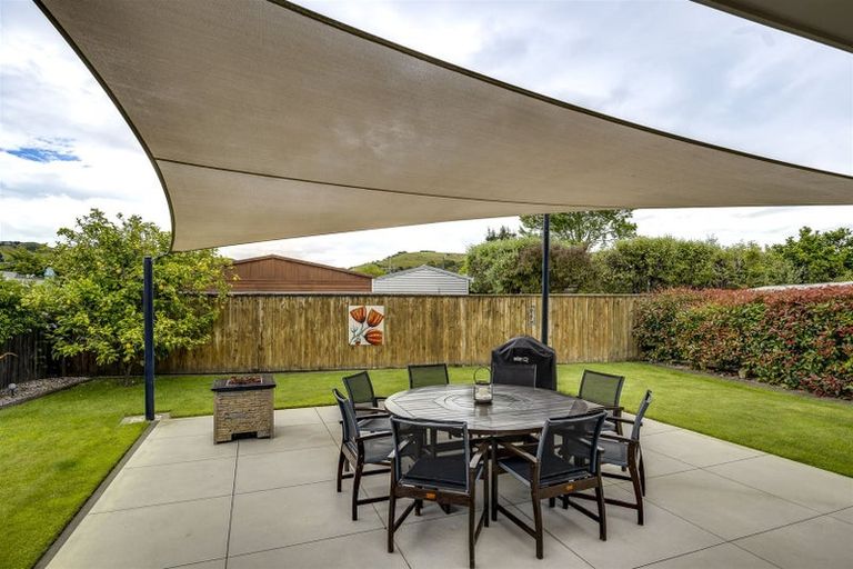 Photo of property in 23a Hammond Road, Taradale, Napier, 4112
