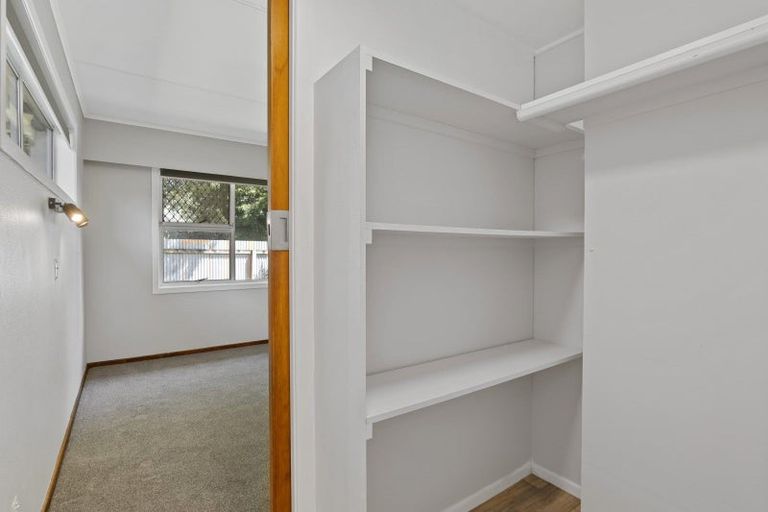 Photo of property in 9 Tawa Street, Inglewood, 4330