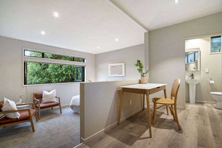 Photo of property in 1/20a Rawene Road, Birkenhead, Auckland, 0626