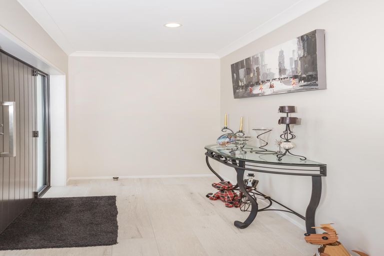 Photo of property in 38a Max Short Drive, Pukekohe, 2120