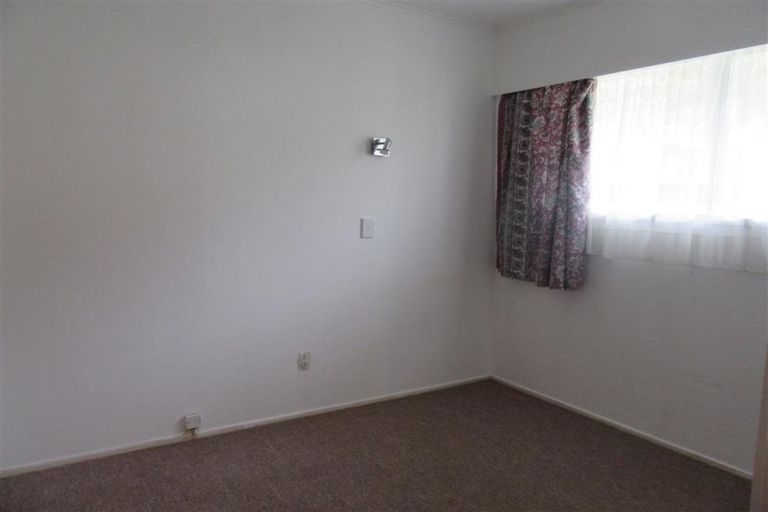 Photo of property in 2/14 Lake Road, Northcote, Auckland, 0627