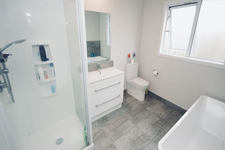 Photo of property in 42 Lombard Street, Palmerston North, 4410