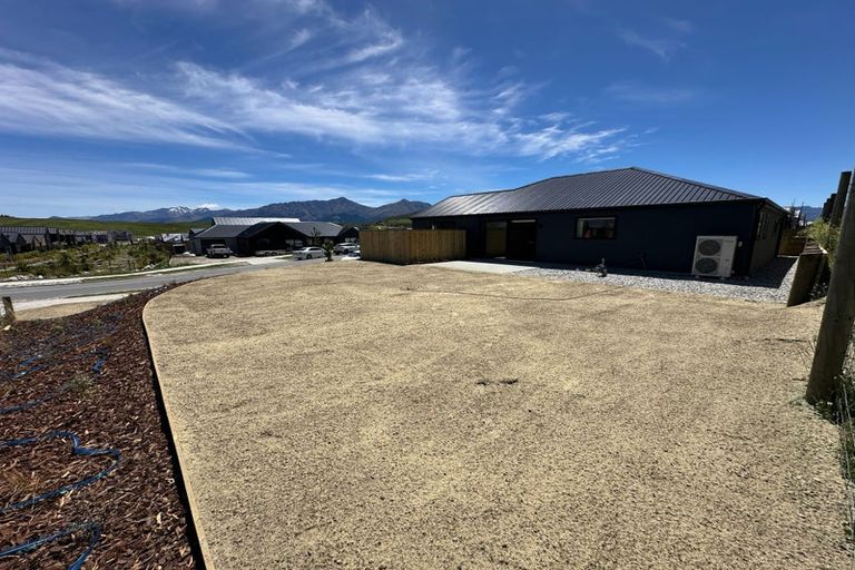 Photo of property in 203 Howden Drive, Jacks Point, 9371