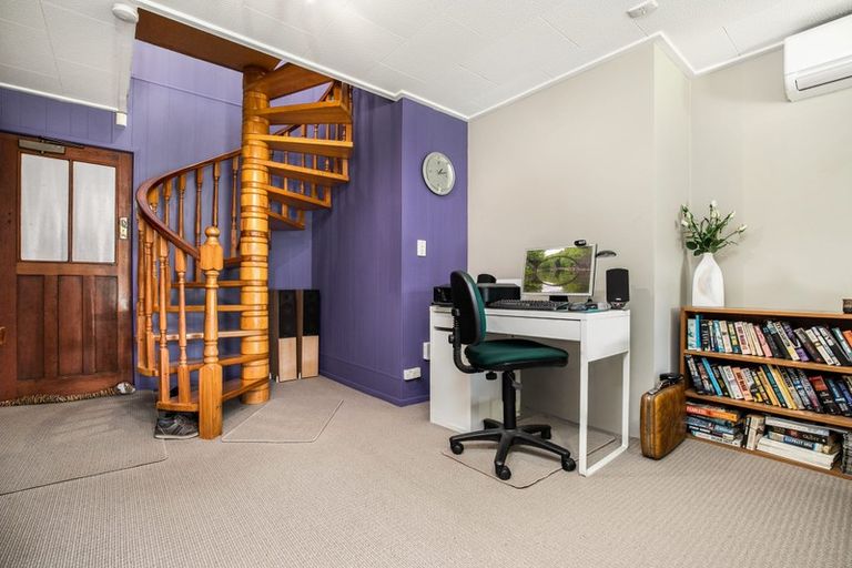 Photo of property in 9 Seakens Way, Glen Eden, Auckland, 0602