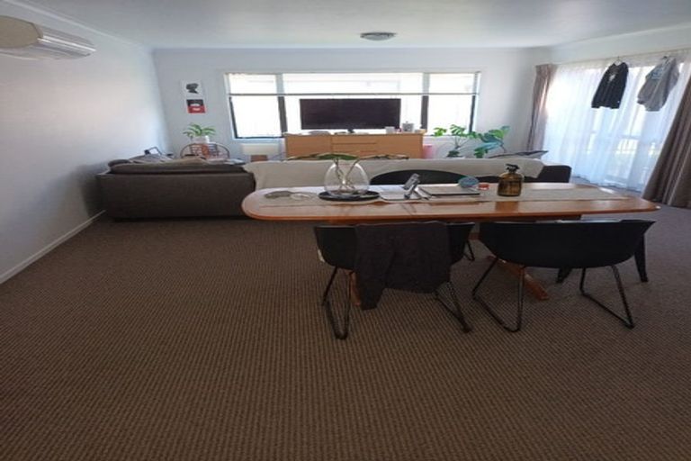 Photo of property in 14/64 Kawaha Point Road, Kawaha Point, Rotorua, 3010