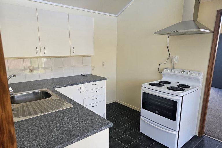 Photo of property in 3/29 Rimu Street, New Lynn, Auckland, 0600