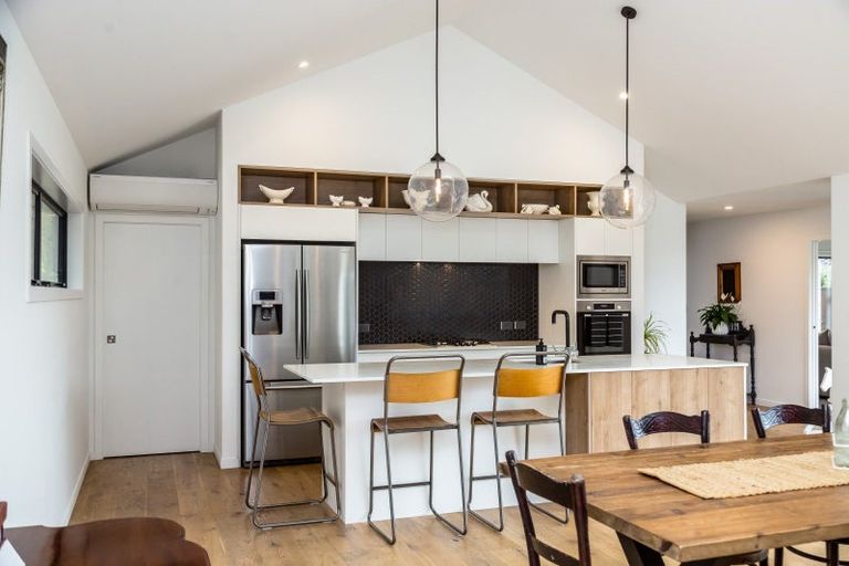 Photo of property in 85 Reading Street, Greytown, 5712