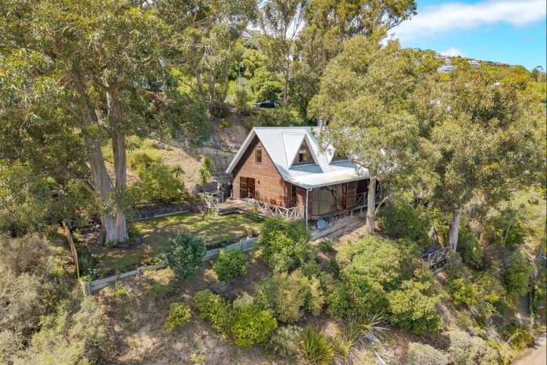 Photo of property in 7 Cannon Hill Crescent, Mount Pleasant, Christchurch, 8081
