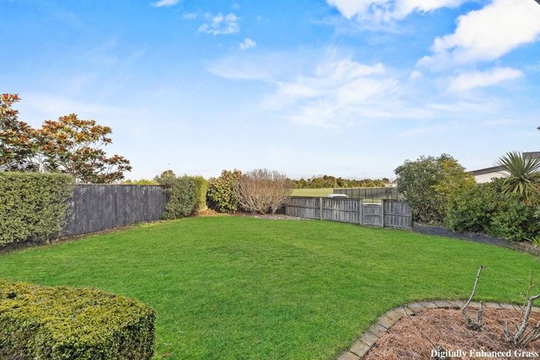 Photo of property in 11a Pinaster Place, Parklands, Christchurch, 8083