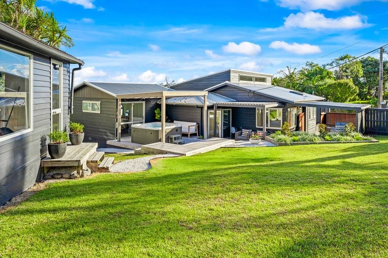 Photo of property in 63 Ardern Avenue, Stanmore Bay, Whangaparaoa, 0932