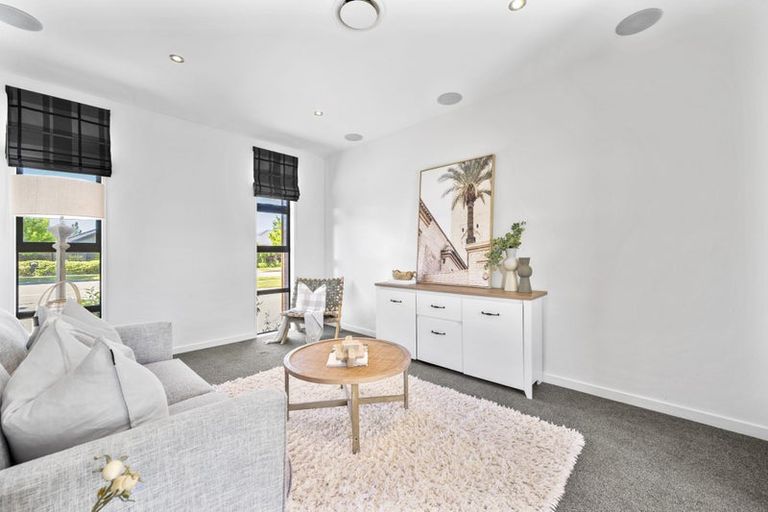 Photo of property in 27 Taiore Crescent, Marshland, Christchurch, 8083