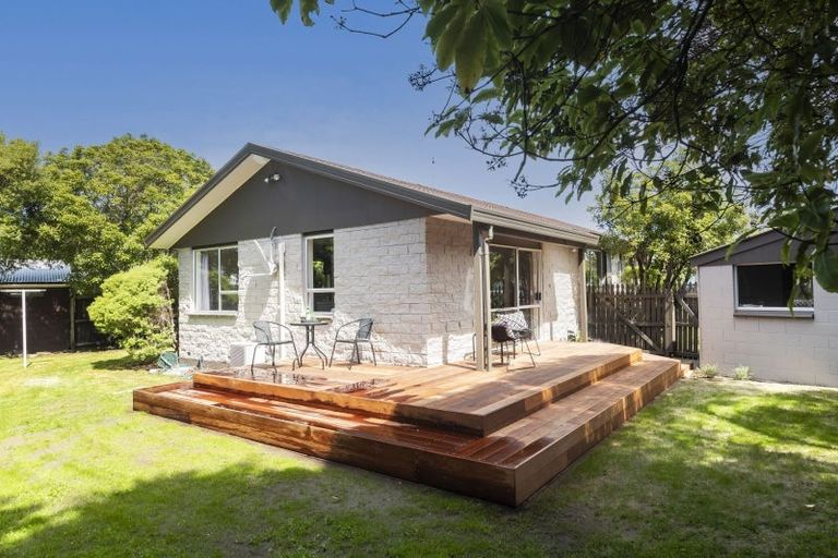 Photo of property in 72 Orrick Crescent, Avondale, Christchurch, 8061