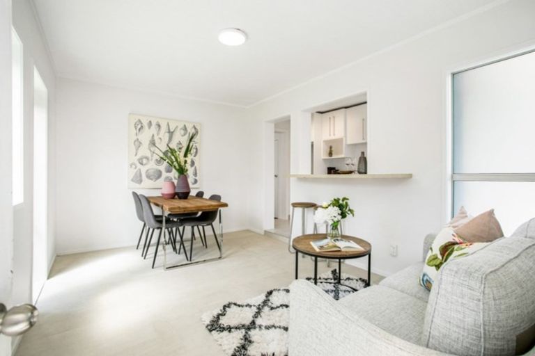 Photo of property in 7/23 Inverness Road, Browns Bay, Auckland, 0630