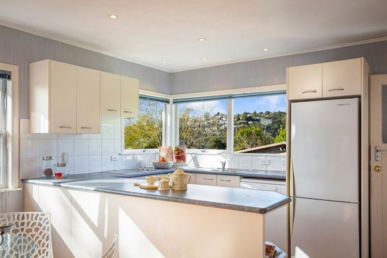 Photo of property in 28 O'donn Avenue, Beach Haven, Auckland, 0626