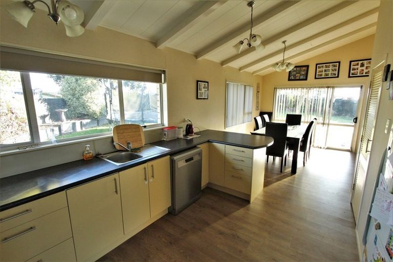 Photo of property in 6 Marlborough Place, Tokoroa, 3420