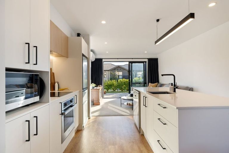 Photo of property in 13 Koral Lane, Broomfield, Christchurch, 8042