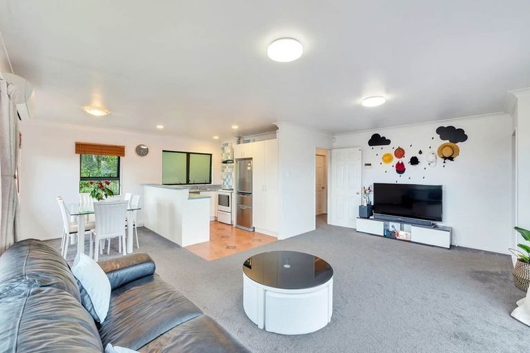 Photo of property in 58b Don Buck Road, Massey, Auckland, 0614