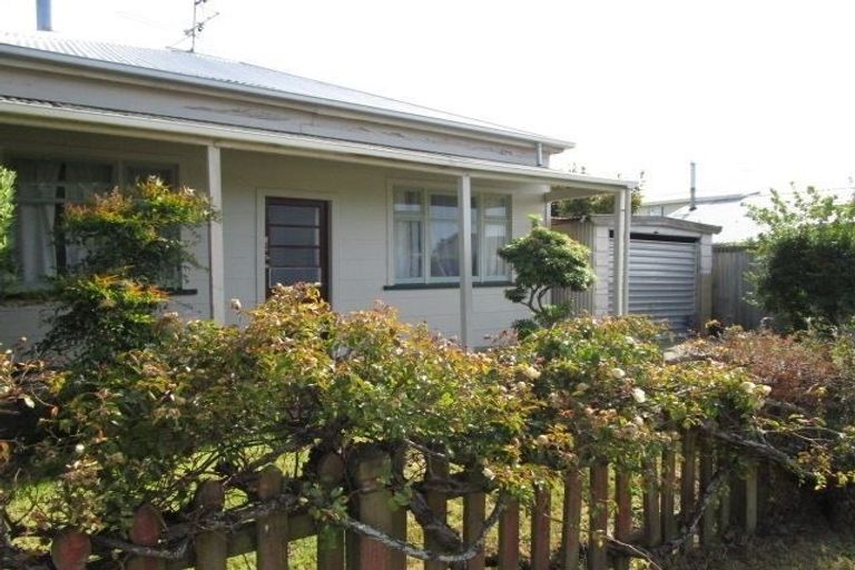 Photo of property in 12 Davie Street, Kaiapoi, 7630